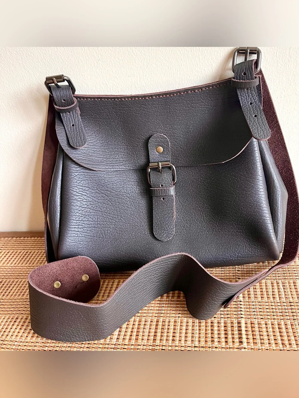 Everyday Pebbled Leather Crossbody Bag - Dark Brown Brand New - Picture 11 of 17